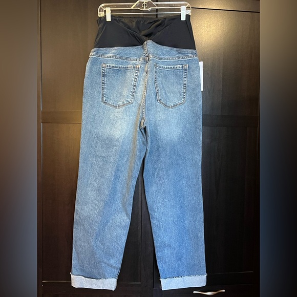 Isabel Maternity cropped jeans. Full belly panel, raw hem cuffs, distressed. 12 - Picture 2 of 13